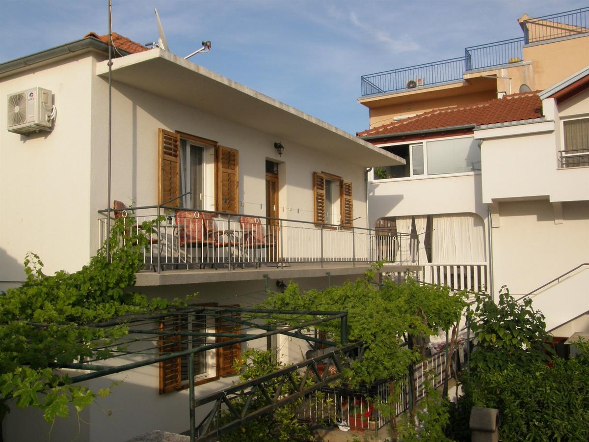 Apartment Antonija Primosten Ngoại thất bức ảnh